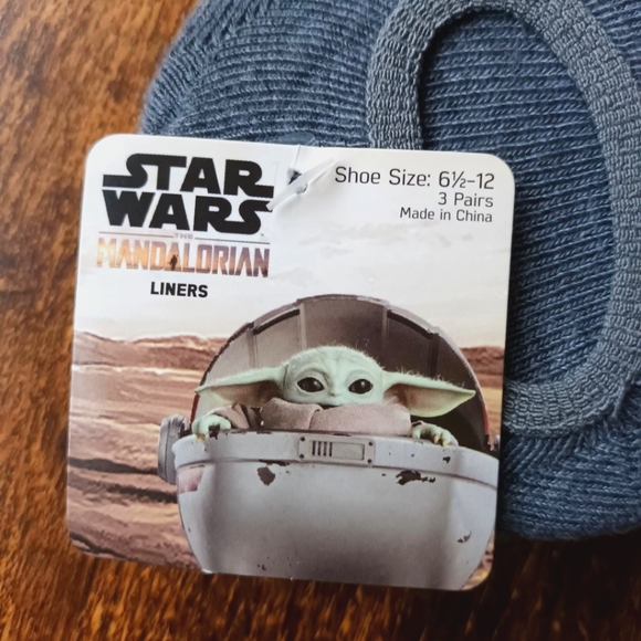 Star Wars Mandalorian Air Pods Case & Sock "Liners" Bundle. - Picture 5 of 9